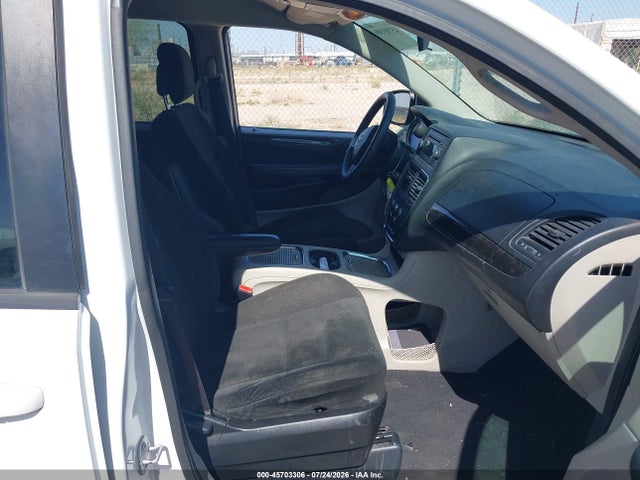 2015 Dodge Grand Caravan Sxt მანქანა იყიდება აუქციონზე, vin: 2C4RDGCG0FR635571, აუქციონის ნომერი: 45703306