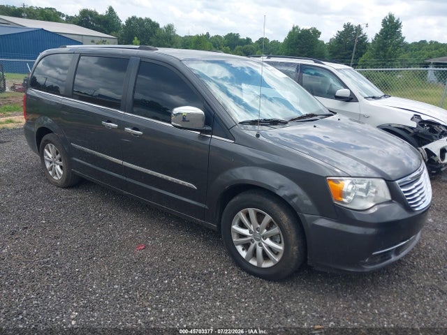 45703377 :رقم المزاد ، 2C4RC1GG3FR740888 vin ، 2015 Chrysler Town & Country Limited Platinum مزاد بيع