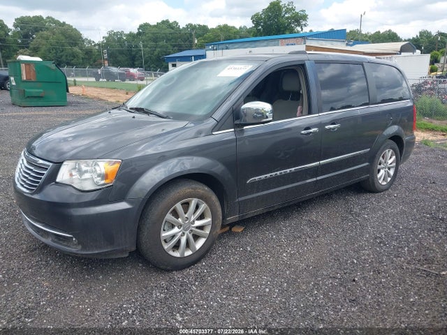 45703377 :رقم المزاد ، 2C4RC1GG3FR740888 vin ، 2015 Chrysler Town & Country Limited Platinum مزاد بيع