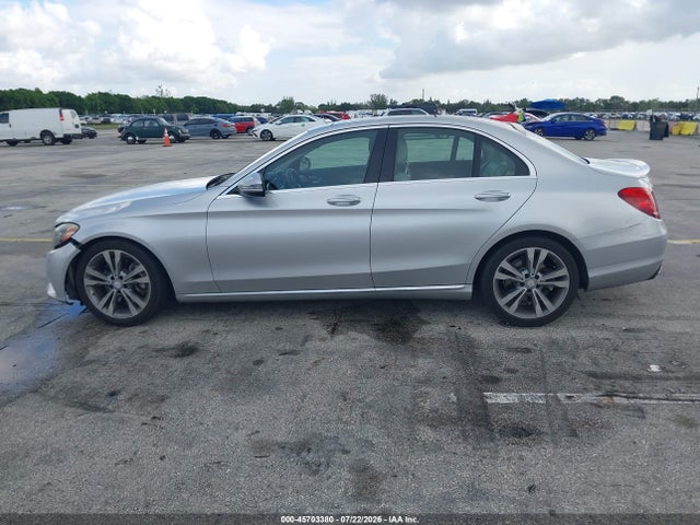 Aukcja sprzedaży 2017 Mercedes-benz C 300, vin: 55SWF4JB6HU184145, numer aukcji: 45703380