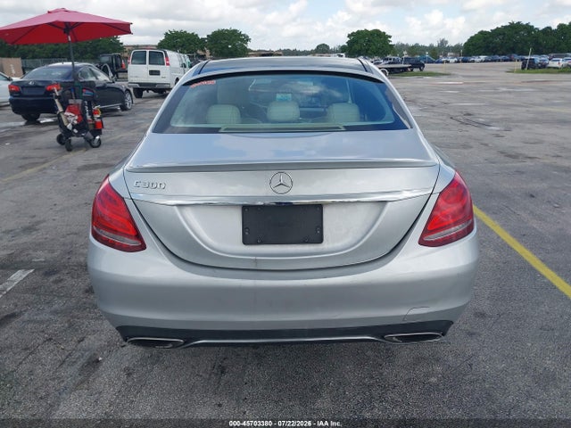 Aukcja sprzedaży 2017 Mercedes-benz C 300, vin: 55SWF4JB6HU184145, numer aukcji: 45703380