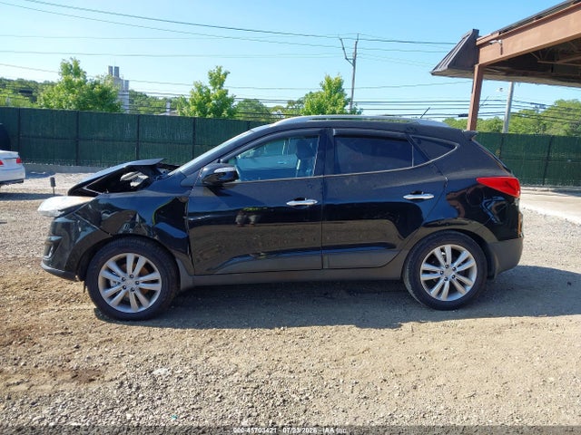 2011 Hyundai Tucson Limited მანქანა იყიდება აუქციონზე, vin: KM8JU3AC2BU215972, აუქციონის ნომერი: 45703421