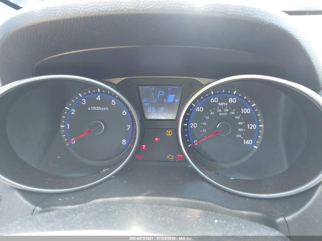 2011 Hyundai Tucson Limited მანქანა იყიდება აუქციონზე, vin: KM8JU3AC2BU215972, აუქციონის ნომერი: 45703421