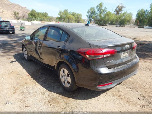 KIA FORTE LX 2018 3KPFK4A72JE234818 Image 3