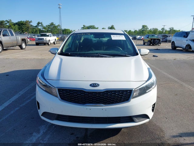 2017 Kia Forte Lx მანქანა იყიდება აუქციონზე, vin: 3KPFK4A70HE145999, აუქციონის ნომერი: 45703676