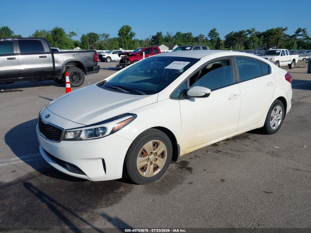 2017 Kia Forte Lx მანქანა იყიდება აუქციონზე, vin: 3KPFK4A70HE145999, აუქციონის ნომერი: 45703676
