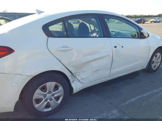 2017 Kia Forte Lx მანქანა იყიდება აუქციონზე, vin: 3KPFK4A70HE145999, აუქციონის ნომერი: 45703676