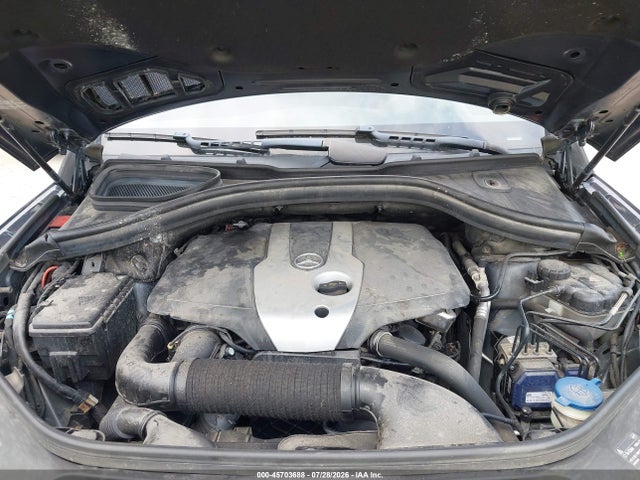 45703688 :رقم المزاد ، 4JGDA0EB1FA556552 vin ، 2015 Mercedes-benz Ml 250 Bluetec 4matic مزاد بيع