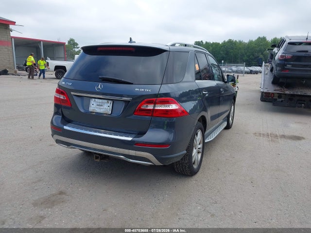 45703688 :رقم المزاد ، 4JGDA0EB1FA556552 vin ، 2015 Mercedes-benz Ml 250 Bluetec 4matic مزاد بيع