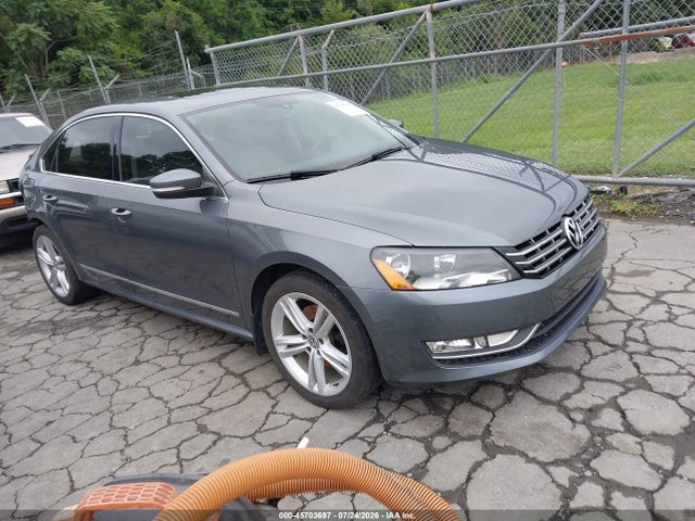 2014 Volkswagen Passat 2.0l Tdi Sel Premium მანქანა იყიდება აუქციონზე, vin: 1VWCN7A34EC062777, აუქციონის ნომერი: 45703697