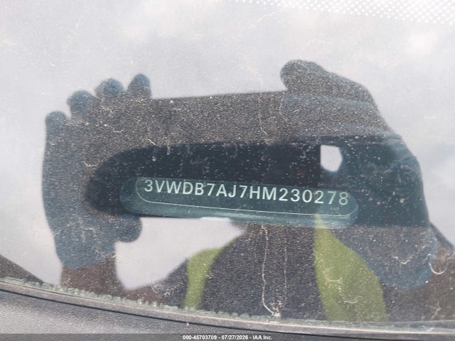 45703709 :رقم المزاد ، 3VWDB7AJ7HM230278 vin ، 2017 Volkswagen Jetta 1.4t Se مزاد بيع