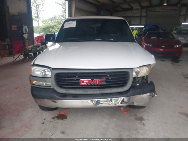 2001 Gmc Sierra 1500 Sl მანქანა იყიდება აუქციონზე, vin: 1GTEC14V81E108394, აუქციონის ნომერი: 45703711