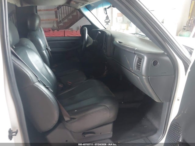 2001 Gmc Sierra 1500 Sl მანქანა იყიდება აუქციონზე, vin: 1GTEC14V81E108394, აუქციონის ნომერი: 45703711