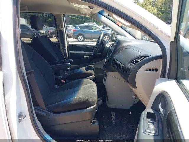 45703780 :رقم المزاد ، 2C4RDGBGXFR731614 vin ، 2015 Dodge Grand Caravan Se مزاد بيع