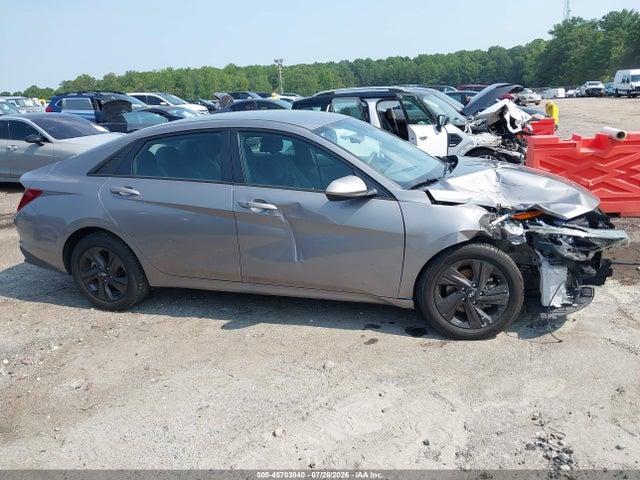 Продажа на аукционе авто 2021 Hyundai Elantra Sel, vin: KMHLM4AGXMU173877, номер лота: 45703840