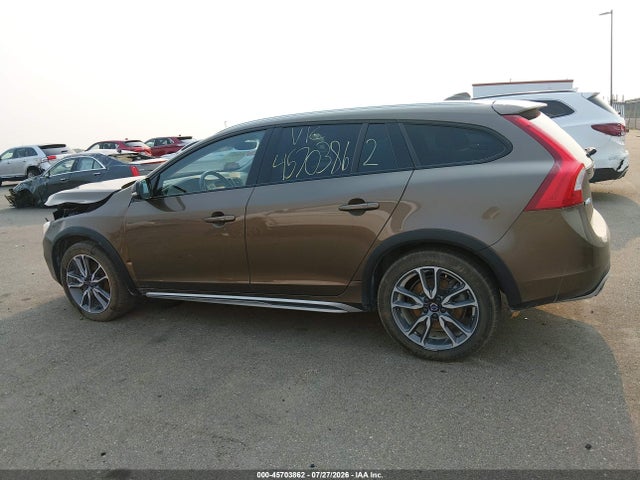 Aukcja sprzedaży 2016 Volvo V60 Cross Country T5, vin: YV4612HK7G1015072, numer aukcji: 45703862