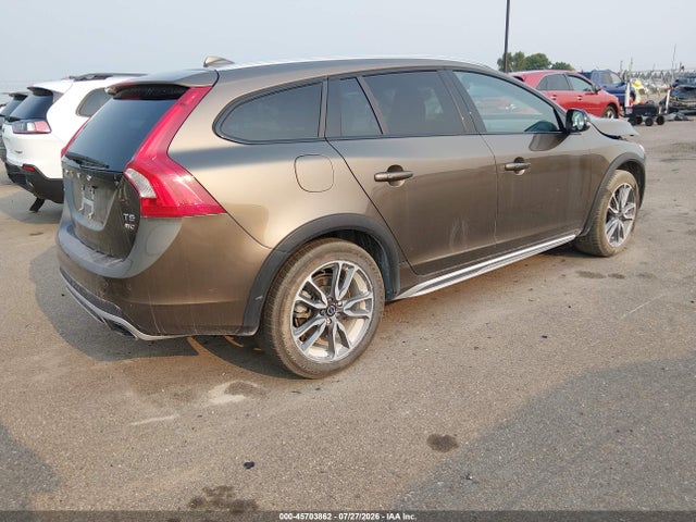 Aukcja sprzedaży 2016 Volvo V60 Cross Country T5, vin: YV4612HK7G1015072, numer aukcji: 45703862