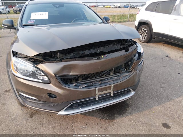 Aukcja sprzedaży 2016 Volvo V60 Cross Country T5, vin: YV4612HK7G1015072, numer aukcji: 45703862
