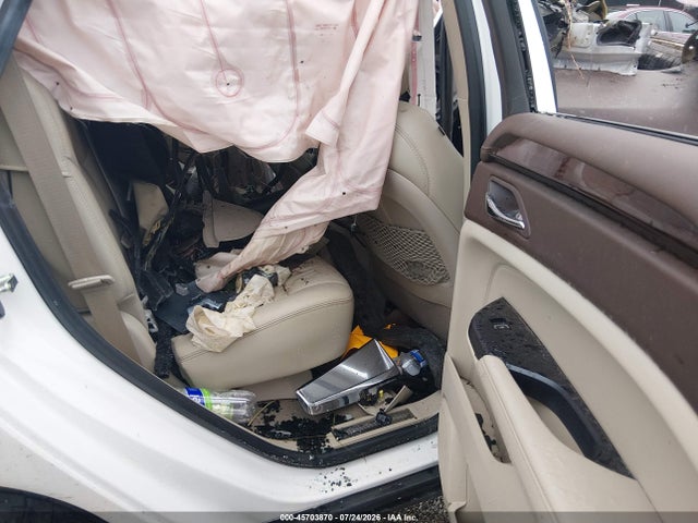 45703870 :رقم المزاد ، 3GYFNEE37FS532465 vin ، 2015 Cadillac Srx Luxury Collection مزاد بيع