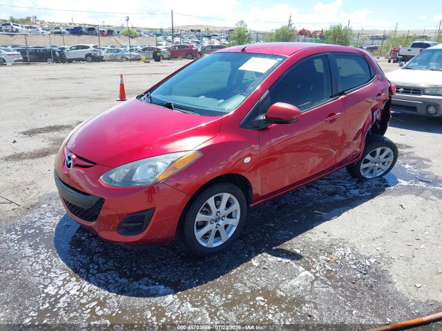 Mazda Mazda2 Sport 2014 JM1DE1KY5E0187173 Image 2