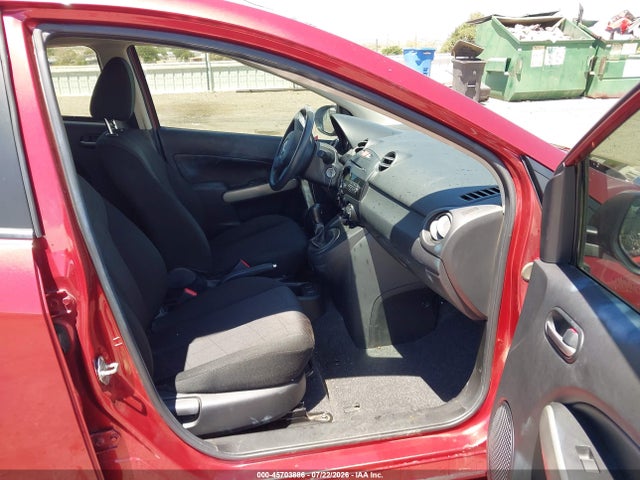 Mazda Mazda2 Sport 2014 JM1DE1KY5E0187173 Image 5