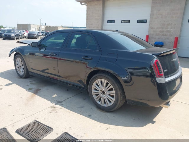 Продаж на аукціоні авто 2014 Chrysler 300c John Varvatos Luxury Edition Awd, vin: 2C3CCAJT2EH149228, номер лоту: 45703908