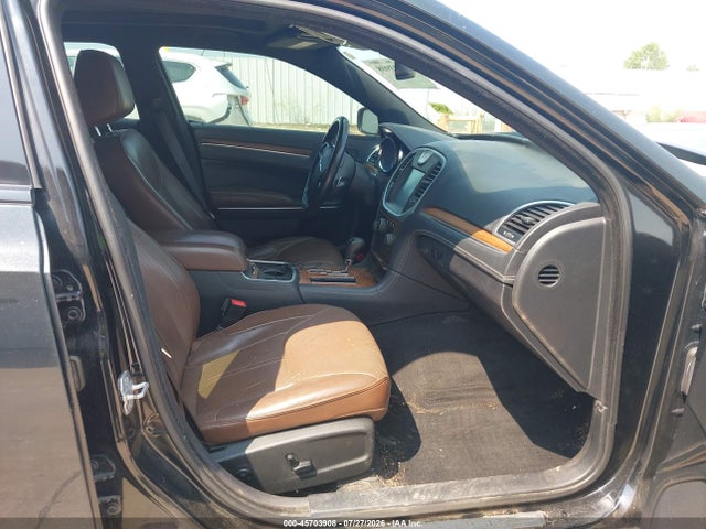 Продаж на аукціоні авто 2014 Chrysler 300c John Varvatos Luxury Edition Awd, vin: 2C3CCAJT2EH149228, номер лоту: 45703908