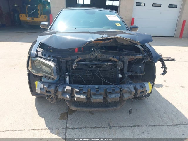 Продаж на аукціоні авто 2014 Chrysler 300c John Varvatos Luxury Edition Awd, vin: 2C3CCAJT2EH149228, номер лоту: 45703908