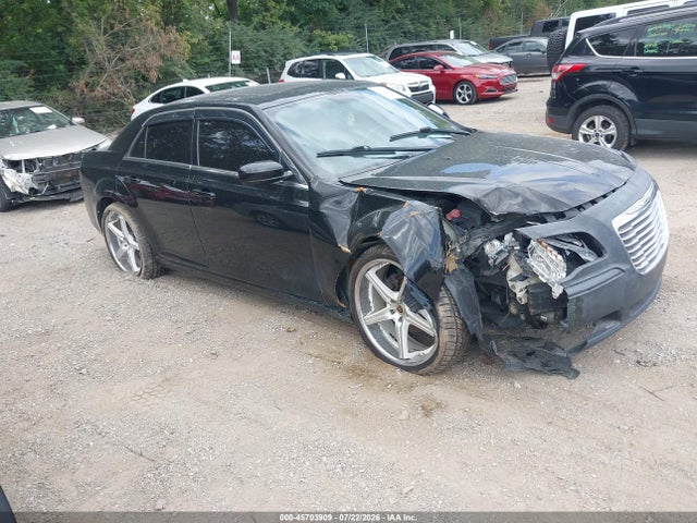 45703909 :رقم المزاد ، 2C3CCAAG1DH504438 vin ، 2013 Chrysler 300 Motown مزاد بيع