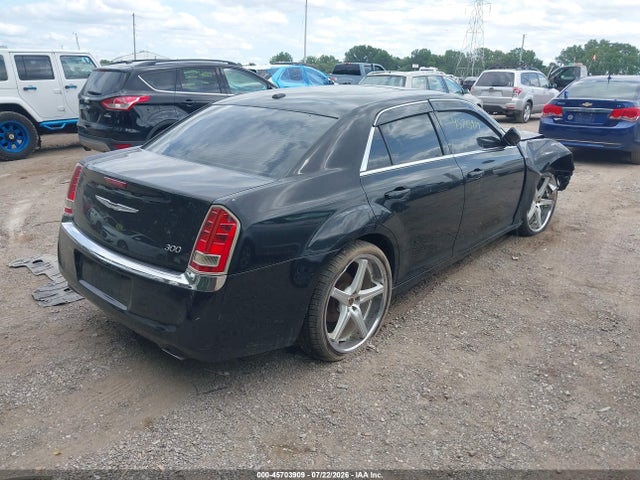45703909 :رقم المزاد ، 2C3CCAAG1DH504438 vin ، 2013 Chrysler 300 Motown مزاد بيع