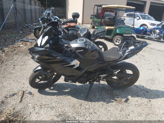 Kawasaki EX400 2022 JKAEXKH19NDAH8652 Image 12