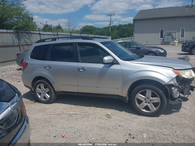 Продажа на аукционе авто 2010 Subaru Forester 2.5x Premium, vin: JF2SH6CC2AH905709, номер лота: 45703957
