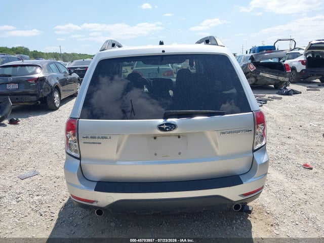 Продажа на аукционе авто 2010 Subaru Forester 2.5x Premium, vin: JF2SH6CC2AH905709, номер лота: 45703957
