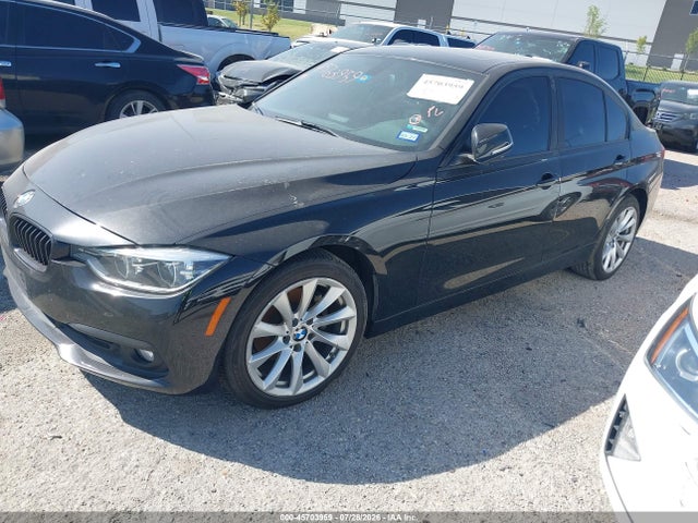 45703959 :رقم المزاد ، WBA8E5G59JNV02221 vin ، 2018 Bmw 320i Xdrive مزاد بيع