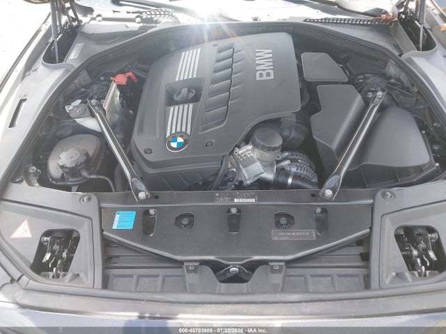 45703986 :رقم المزاد ، WBAFR1C55BC672227 vin ، 2011 Bmw 528i مزاد بيع
