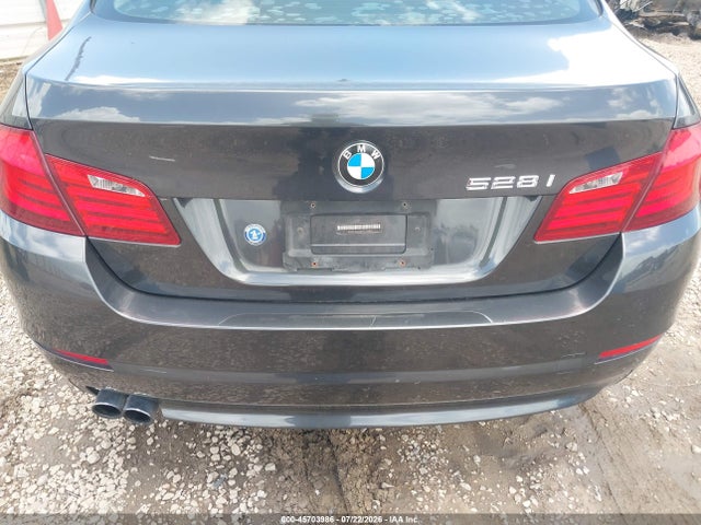 45703986 :رقم المزاد ، WBAFR1C55BC672227 vin ، 2011 Bmw 528i مزاد بيع