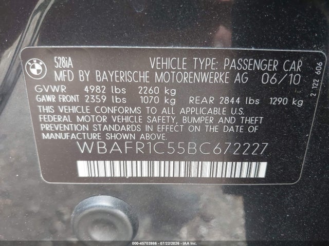 45703986 :رقم المزاد ، WBAFR1C55BC672227 vin ، 2011 Bmw 528i مزاد بيع