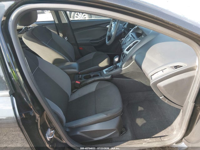 45704023 :رقم المزاد ، 1FADP3F29EL369894 vin ، 2014 Ford Focus Se مزاد بيع