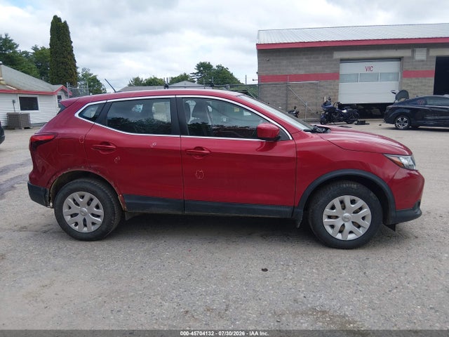 2018 Nissan Rogue Sport S მანქანა იყიდება აუქციონზე, vin: JN1BJ1CR1JW252590, აუქციონის ნომერი: 45704132