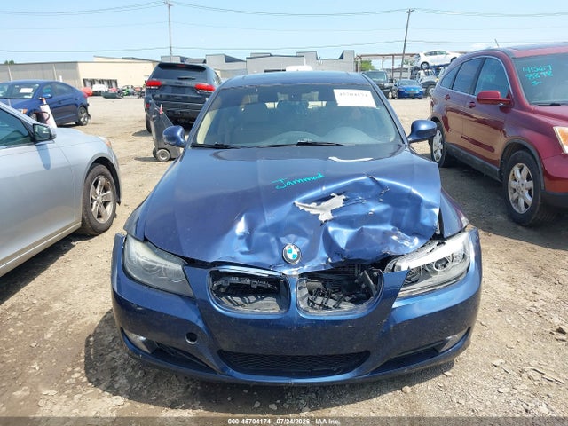 2011 Bmw 328i Xdrive მანქანა იყიდება აუქციონზე, vin: WBAPK5G53BNN79754, აუქციონის ნომერი: 45704174