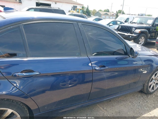 2011 Bmw 328i Xdrive მანქანა იყიდება აუქციონზე, vin: WBAPK5G53BNN79754, აუქციონის ნომერი: 45704174