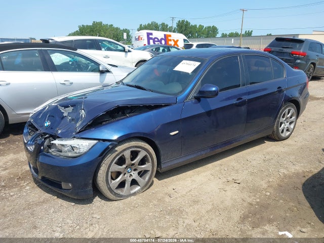 2011 Bmw 328i Xdrive მანქანა იყიდება აუქციონზე, vin: WBAPK5G53BNN79754, აუქციონის ნომერი: 45704174