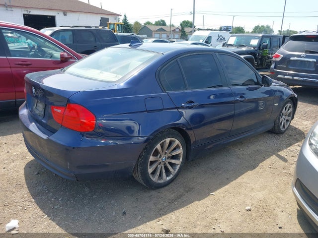 2011 Bmw 328i Xdrive მანქანა იყიდება აუქციონზე, vin: WBAPK5G53BNN79754, აუქციონის ნომერი: 45704174