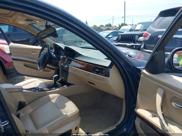 2011 Bmw 328i Xdrive მანქანა იყიდება აუქციონზე, vin: WBAPK5G53BNN79754, აუქციონის ნომერი: 45704174