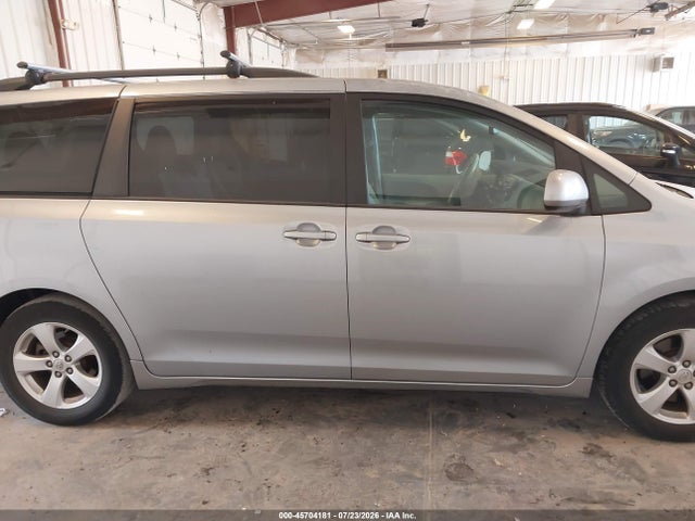 Aukcja sprzedaży 2014 Toyota Sienna Le V6 8 Passenger, vin: 5TDKK3DC7ES486609, numer aukcji: 45704181