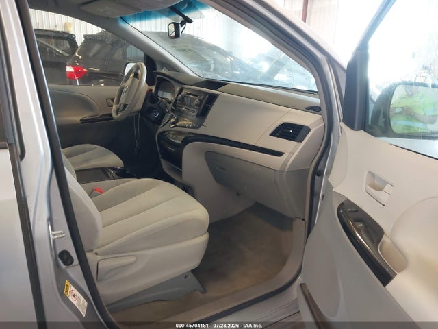 Aukcja sprzedaży 2014 Toyota Sienna Le V6 8 Passenger, vin: 5TDKK3DC7ES486609, numer aukcji: 45704181