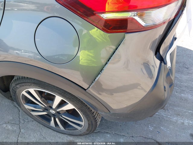 2020 Nissan Kicks Sv Xtronic Cvt მანქანა იყიდება აუქციონზე, vin: 3N1CP5CV6LL492346, აუქციონის ნომერი: 45704182