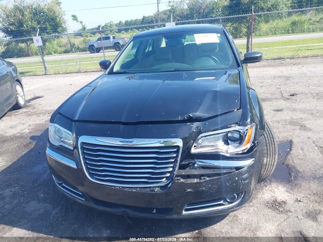 2014 Chrysler 300 მანქანა იყიდება აუქციონზე, vin: 2C3CCAAG6EH118549, აუქციონის ნომერი: 45704252