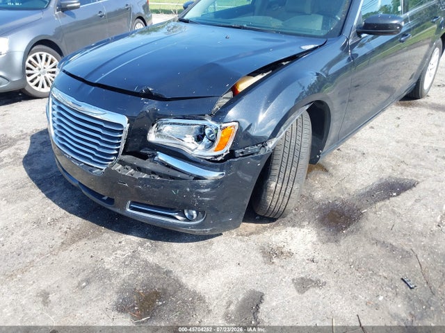 2014 Chrysler 300 მანქანა იყიდება აუქციონზე, vin: 2C3CCAAG6EH118549, აუქციონის ნომერი: 45704252