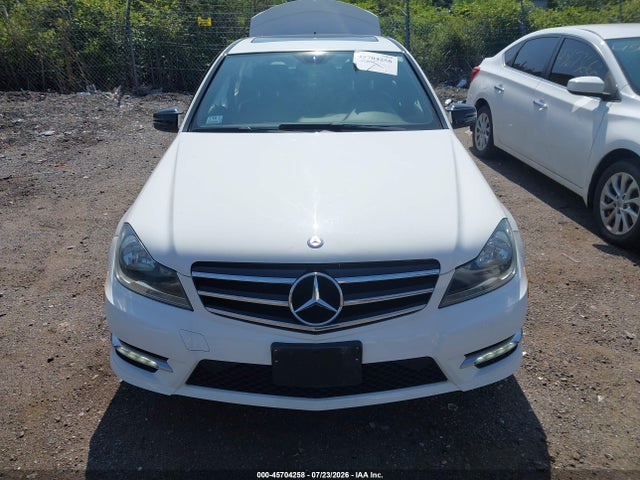 45704258 :رقم المزاد ، WDDGF8AB3ER307084 vin ، 2014 Mercedes-benz C 300 Sport 4matic مزاد بيع